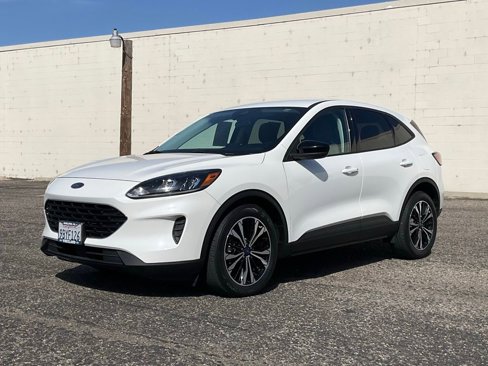 Certified 2022 Ford Escape SE w/ SE Sport Appearance Package image 2