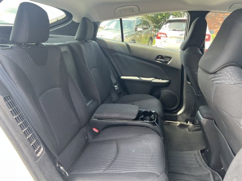 Used 2017 Toyota Prius Prime Plus image 12