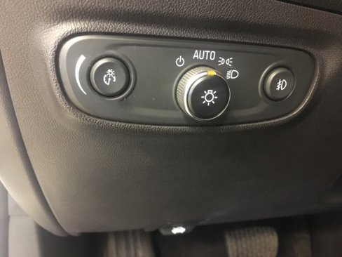 Used 2021 Chevrolet Equinox LT image 31
