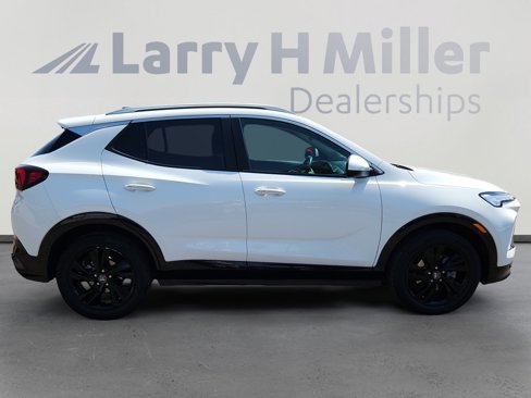 Used 2024 Buick Encore GX Sport Touring image 6