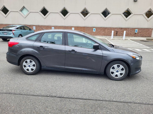 Used 2018 Ford Focus S image 5