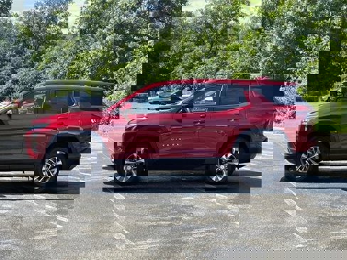 New 2026 Chevrolet Equinox LT w/ LPO, Floor Liner Package image 6