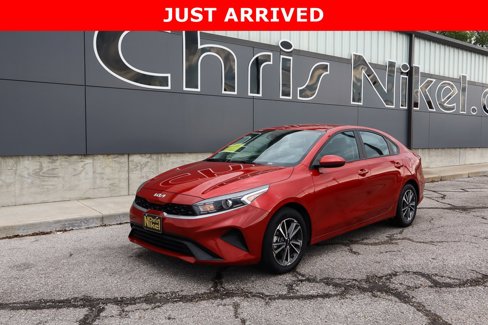 Used 2023 Kia Forte LXS image 1