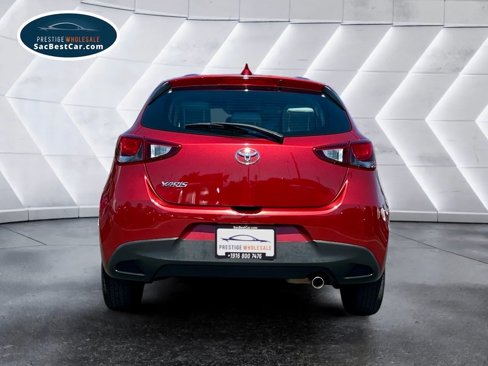 Used 2020 Toyota Yaris LE image 7