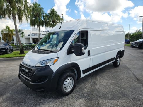 Used 2023 RAM ProMaster 2500 image 12