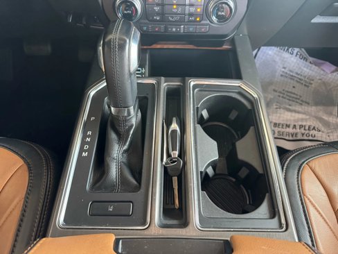Used 2017 Ford F150 Limited image 25