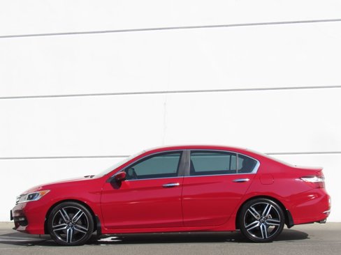 Used 2016 Honda Accord Sport image 4