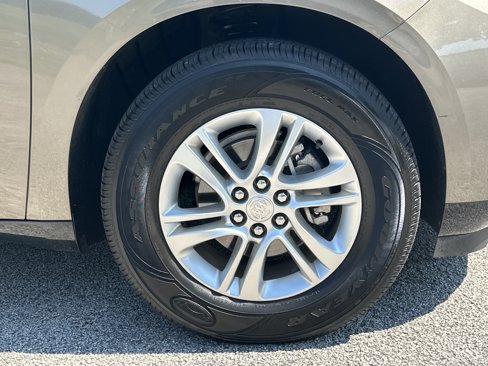 Used 2020 Buick Enclave Essence w/ LPO, Luxury Package image 12
