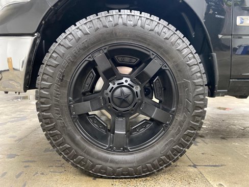 Used 2017 RAM 1500 Classic SLT image 9
