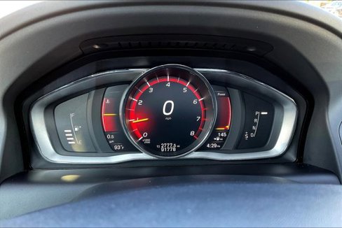 Used 2017 Volvo XC60 T5 Inscription w/ Preferred Option Package image 10