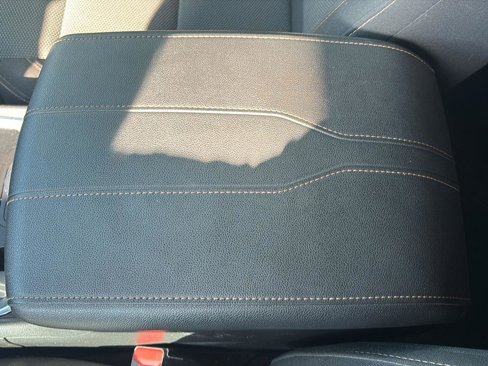 Used 2018 Chevrolet Traverse LT image 25