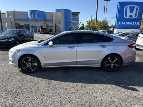 Used 2014 Ford Fusion SE w/ Equipment Group 202A image 9
