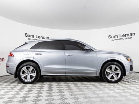 Used 2019 Audi Q8 Premium image 29