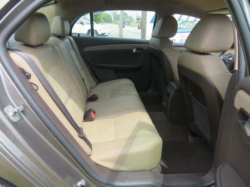 Used 2010 Chevrolet Malibu LT w/ HFV6 Engine Package image 21