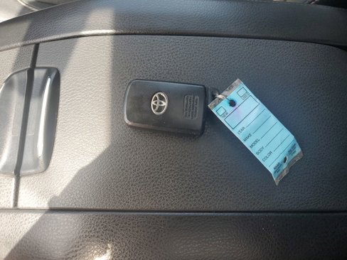 Used 2018 Toyota Highlander XLE image 29
