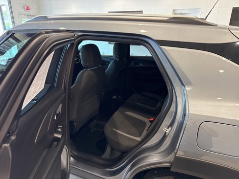 Used 2021 Chevrolet TrailBlazer LT image 18