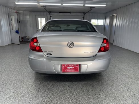 Used 2005 Buick LaCrosse CX image 5