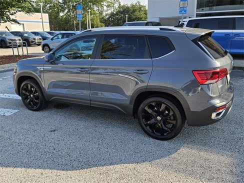 Used 2022 Volkswagen Taos SE w/ IQ.Drive SE Package image 5