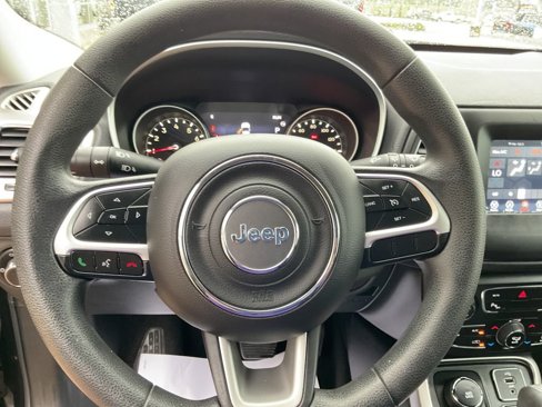 Used 2018 Jeep Compass Sport w/ Tech Group image 14