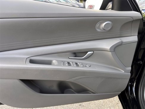 Certified 2023 Hyundai Elantra SEL image 12