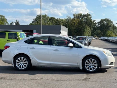 Used 2015 Buick Verano image 33