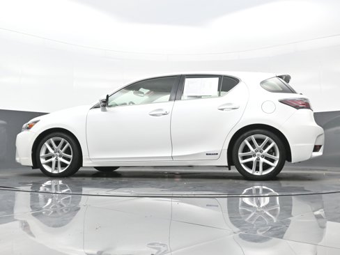 Used 2014 Lexus CT 200h image 29