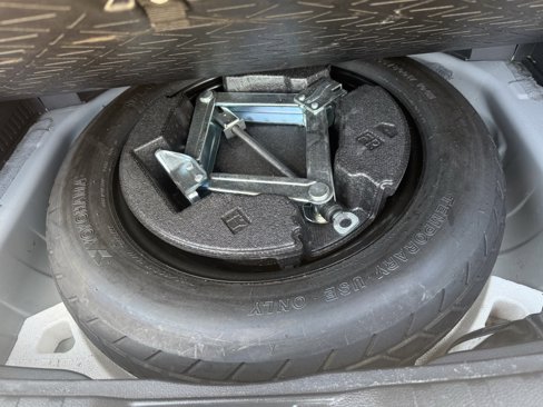 Used 2019 Toyota RAV4 XLE image 18