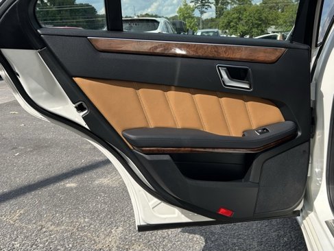 Used 2013 Mercedes-Benz E 350 Sedan image 15