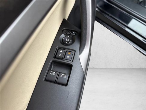 Used 2017 Honda Accord EX-L image 11