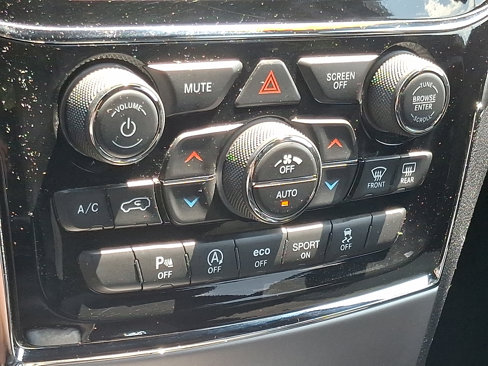 Certified 2019 Jeep Grand Cherokee Altitude image 15