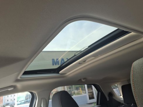 Used 2022 Ford EcoSport SE w/ SE Appearance Package image 14