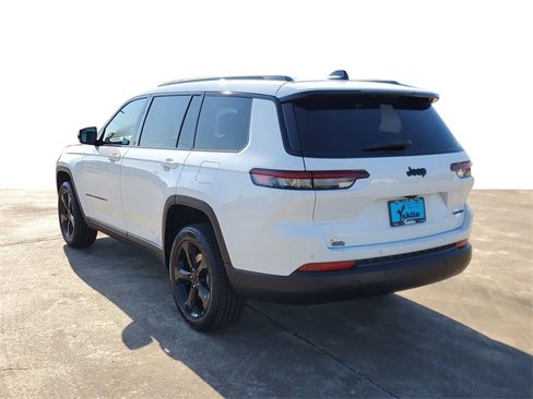 New 2025 Jeep Grand Cherokee L Limited w/ Black Appearance Package image 3