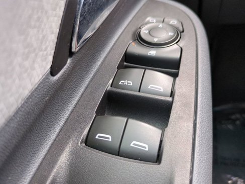 Used 2020 Chevrolet Bolt Premier w/ Infotainment Package image 22
