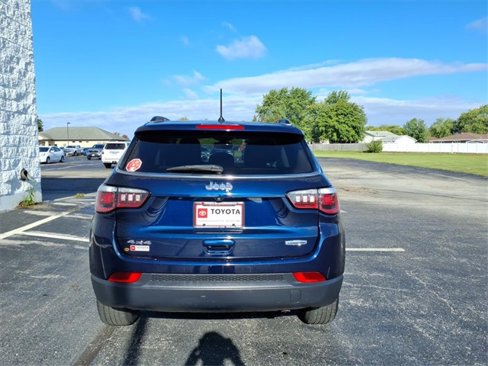 Used 2017 Jeep Compass Latitude image 4