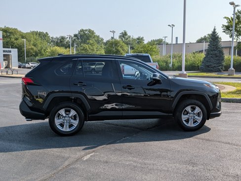 Used 2023 Toyota RAV4 XLE image 9