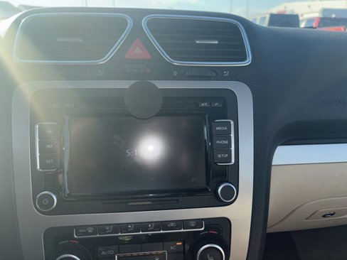 Used 2012 Volkswagen Eos Komfort image 18
