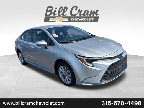 Used 2025 Toyota Corolla LE image 7