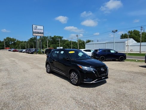 Certified 2023 Nissan Kicks SR image 5