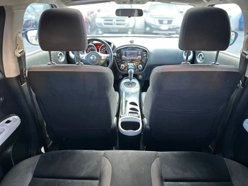 Used 2017 Nissan Juke SV image 32