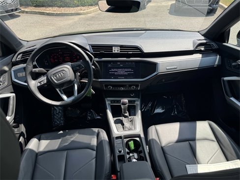 Certified 2022 Audi Q3 2.0T Premium image 13