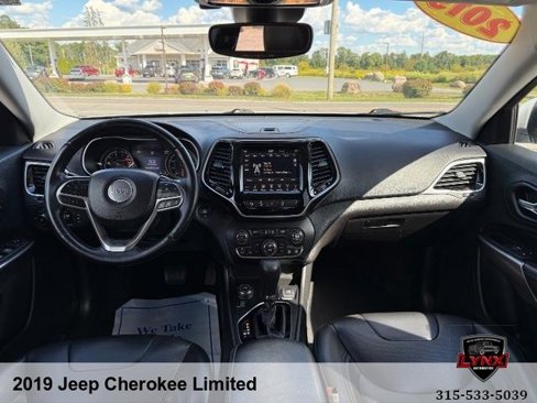 Used 2019 Jeep Cherokee Limited w/ Technology Group image 9