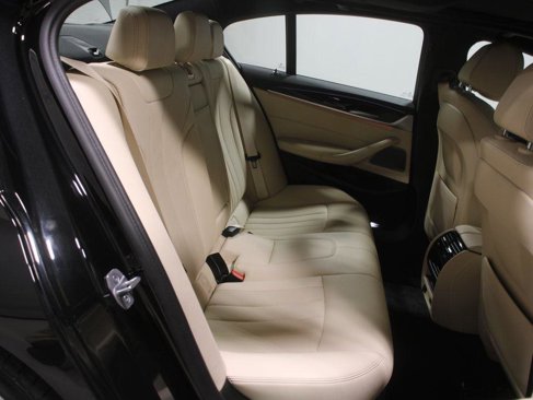 Used 2022 BMW 540i xDrive w/ M Sport Package image 15
