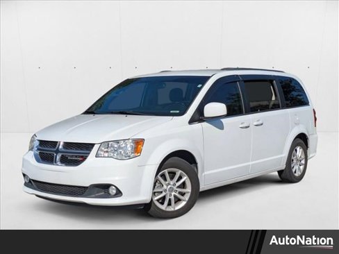 Used 2019 Dodge Grand Caravan SXT image 1
