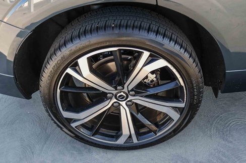 Used 2023 Volvo XC60 B6 Ultimate w/ Protection Package Premier image 11