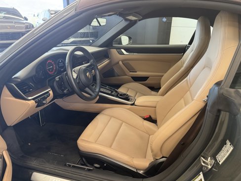 Certified 2023 Porsche 911 Carrera image 8