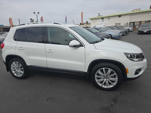 Used 2015 Volkswagen Tiguan SE image 3