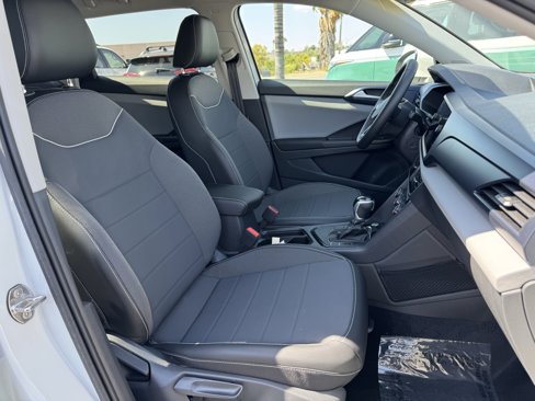 Certified 2023 Volkswagen Taos SE image 36
