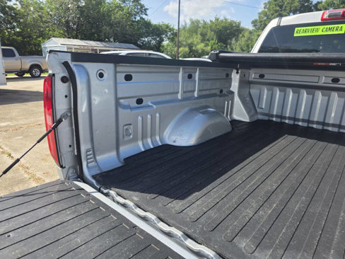 Used 2017 Chevrolet Colorado W/T w/ Custom Special Edition image 11