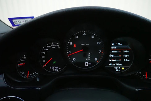Used 2013 Porsche Panamera 4S image 19