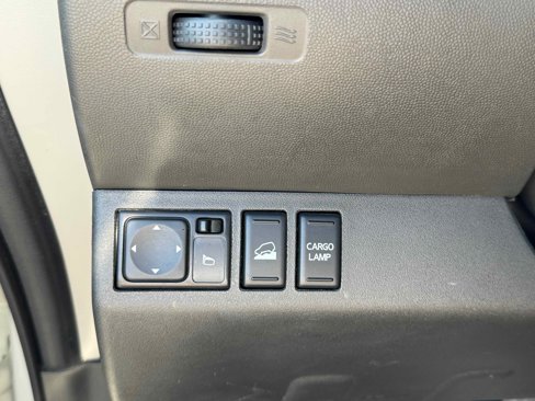 Used 2020 Nissan Frontier PRO-4X w/ Pro-4x Utility Package image 26
